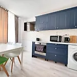 Apartment In A Historic Center Of Brasov
