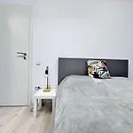 Apartment In A Historic Center Of Brasov